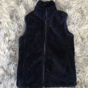 UNIQLO NAVY BLUE FURRY VEST